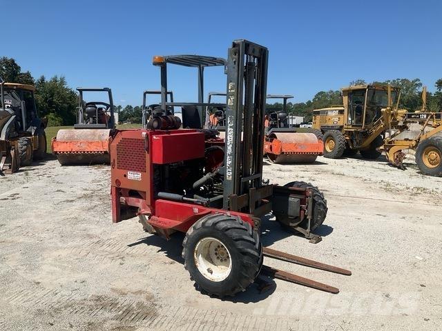 Moffett M5000 رافعات شوكية مثبتة على شاحنات