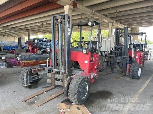 Moffett M55.4 رافعات شوكية مثبتة على شاحنات