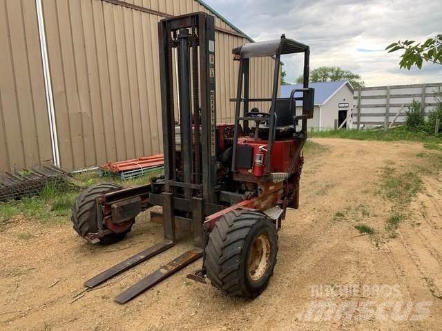 Moffett M5500 رافعات شوكية مثبتة على شاحنات