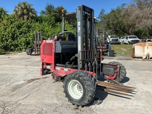 Moffett M5500 رافعات شوكية مثبتة على شاحنات