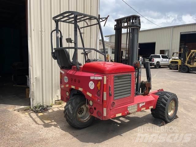 Moffett M55P رافعات شوكية مثبتة على شاحنات