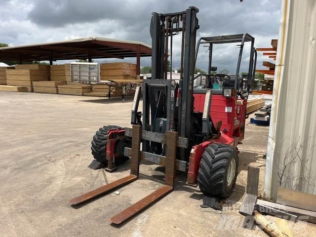 Moffett M55P رافعات شوكية مثبتة على شاحنات