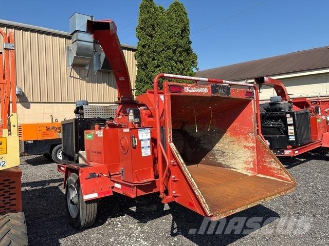 Morbark M15R ماكينات تقطيع أخشاب الحراجة