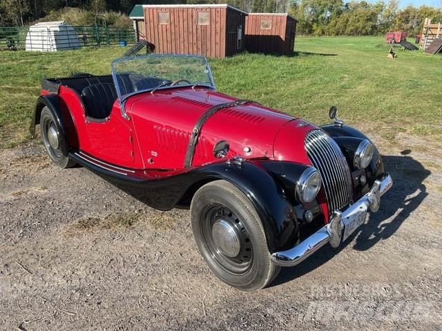 Morgan Plus 4 سيارات