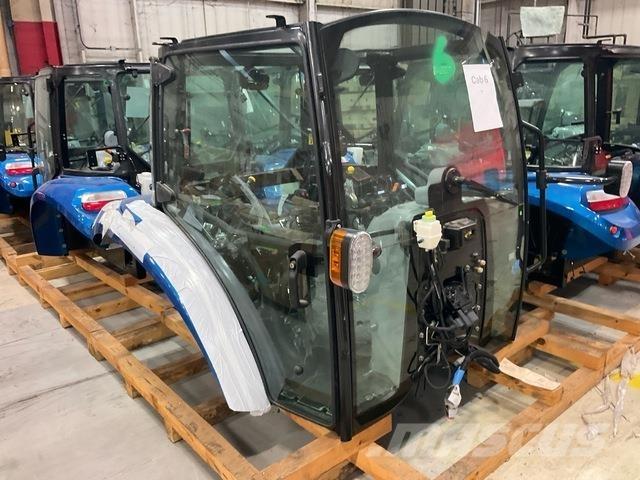 New Holland  كابينة والداخلية