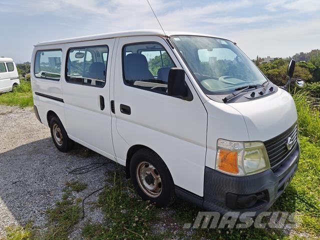 Nissan CARAVAN حافلة صغيرة