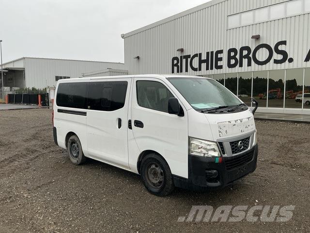 Nissan Caravan حافلة صغيرة