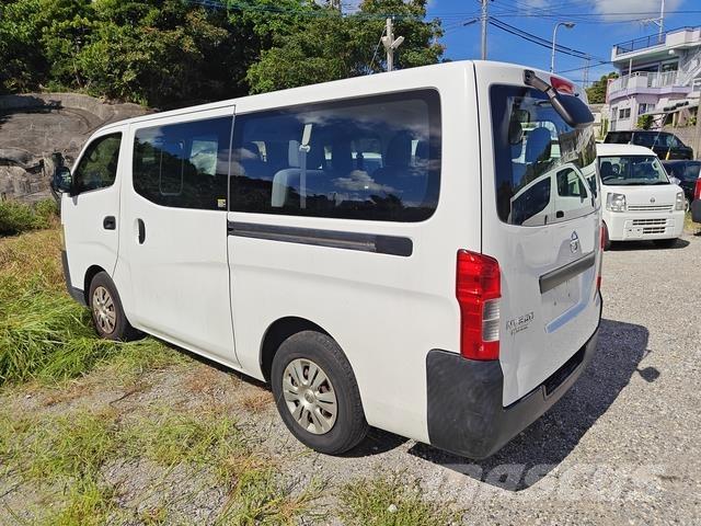 Nissan Caravan حافلة صغيرة