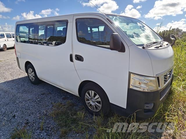 Nissan Caravan حافلة صغيرة