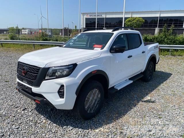 Nissan Navara أخرى