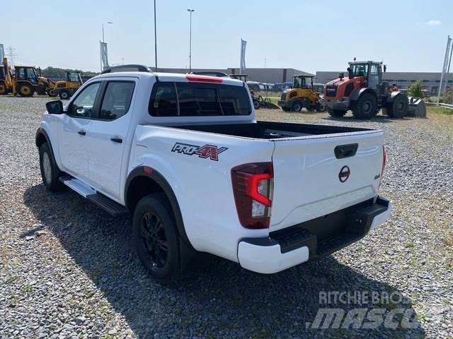 Nissan Navara أخرى