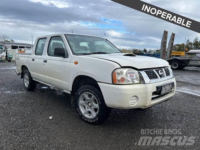 Nissan Navara شاحنات خفيفة/مفصلية الجوانب