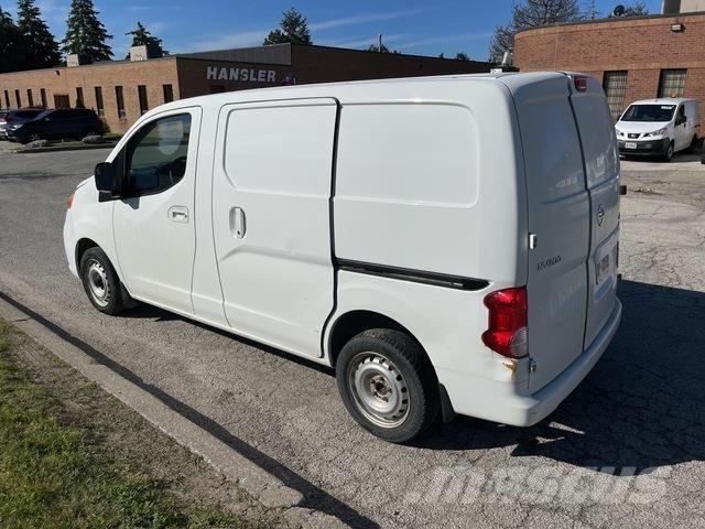 Nissan NV200 Panel vans