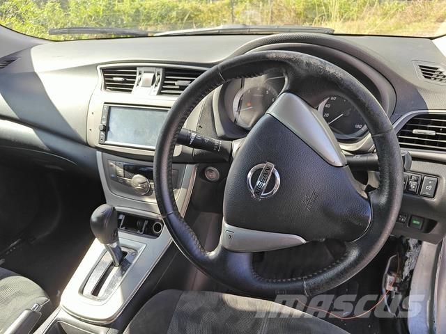 Nissan SYLPHY سيارات