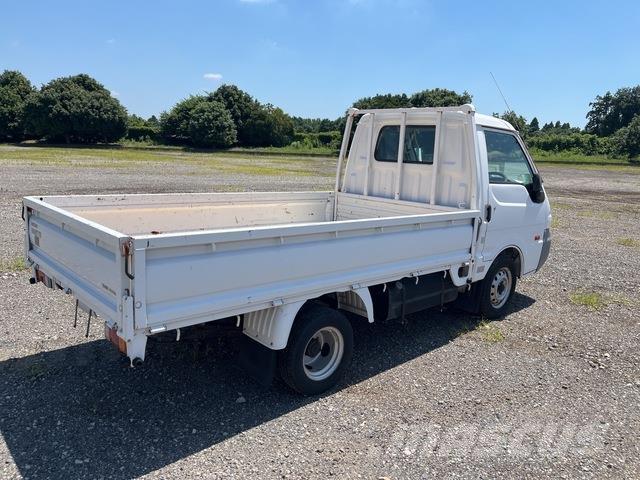Nissan VANETTE أخرى