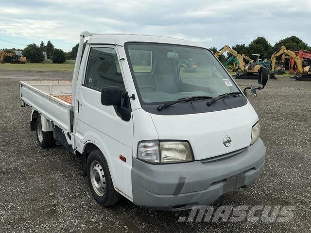 Nissan VANETTE أخرى