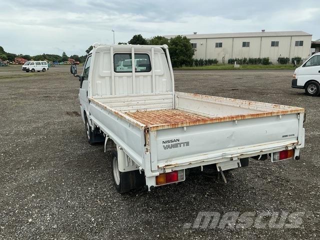 Nissan VANETTE أخرى