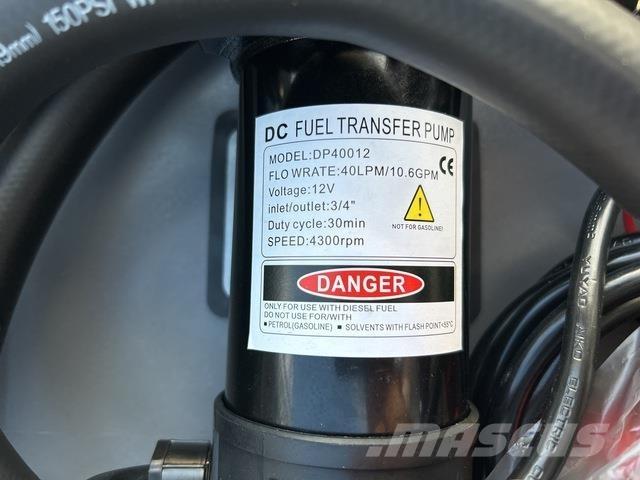  Olsen DD210 صهاريج الوقود والصهاريج الإضافية