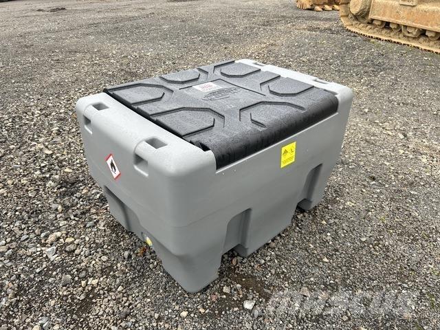  Olsen DD330 Fuel and additive tanks