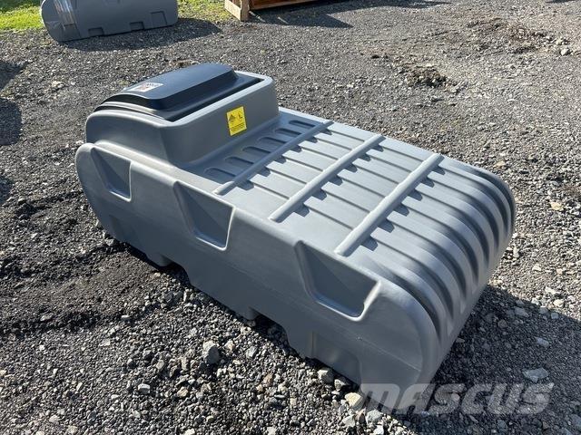  Olsen DD500 صهاريج الوقود والصهاريج الإضافية