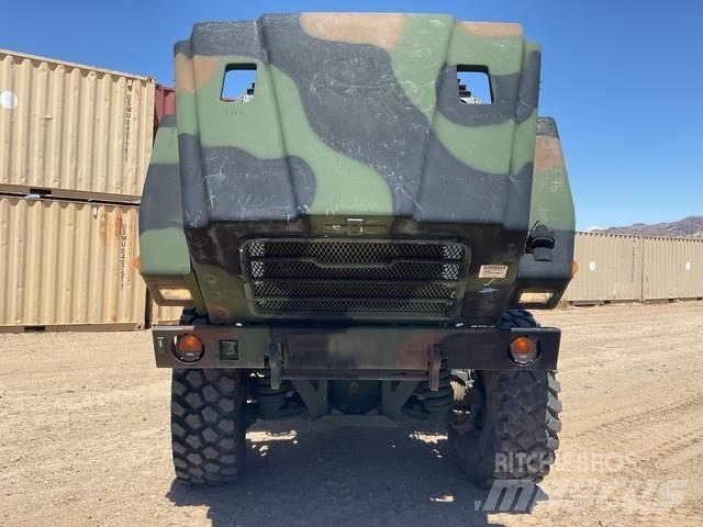 Oshkosh AMK29 شاحنات قلابة