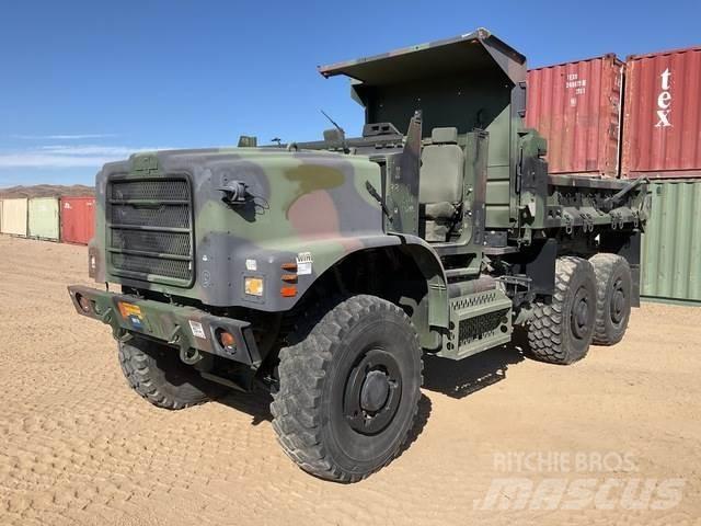 Oshkosh AMK29A1 شاحنات قلابة