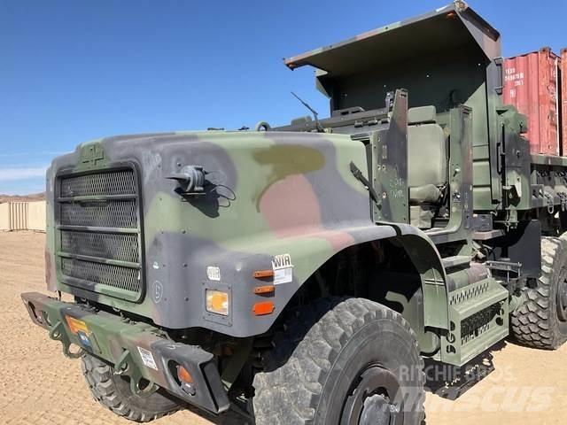 Oshkosh AMK29A1 شاحنات قلابة