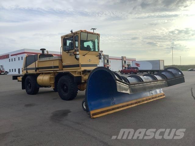 Oshkosh H2718 حراثات ونصول الجليد