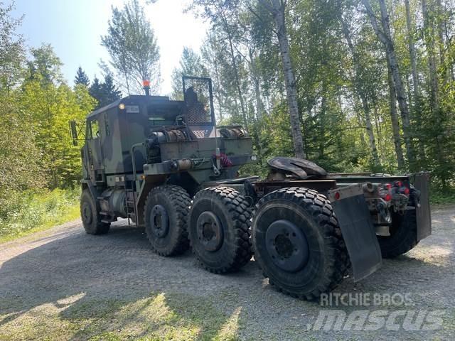 Oshkosh M1070 وحدات الجر