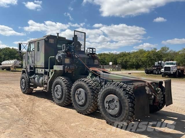 Oshkosh M1070 مركبات إصلاح الأعطال