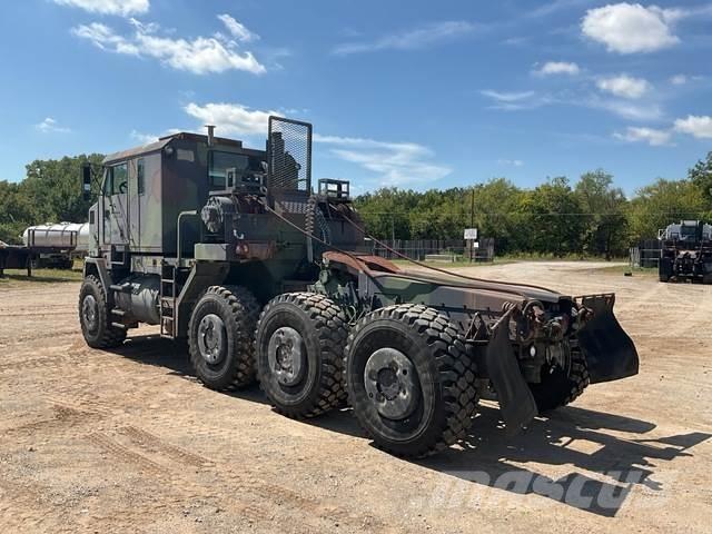 Oshkosh M1070 مركبات إصلاح الأعطال