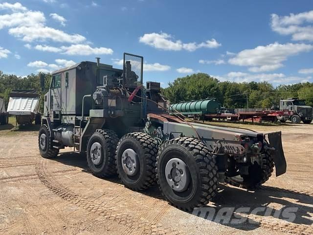 Oshkosh M1070 مركبات إصلاح الأعطال