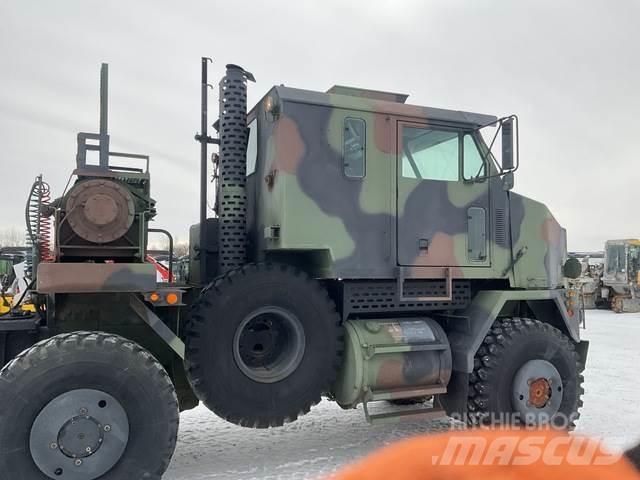 Oshkosh M1070 مركبات إصلاح الأعطال