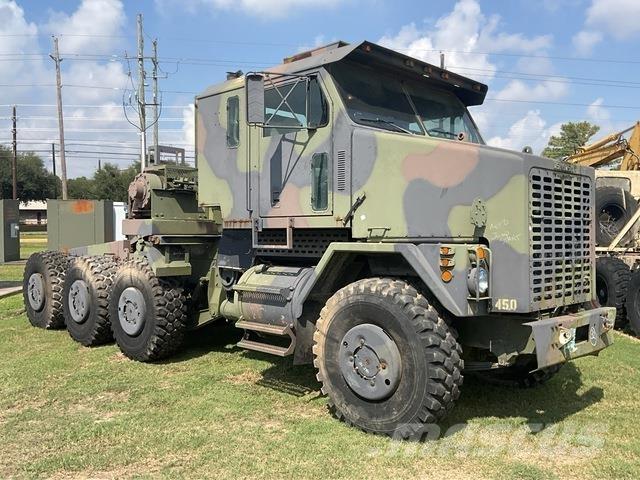 Oshkosh M1070 مركبات إصلاح الأعطال