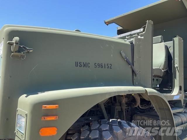 Oshkosh MTVR شاحنات قلابة