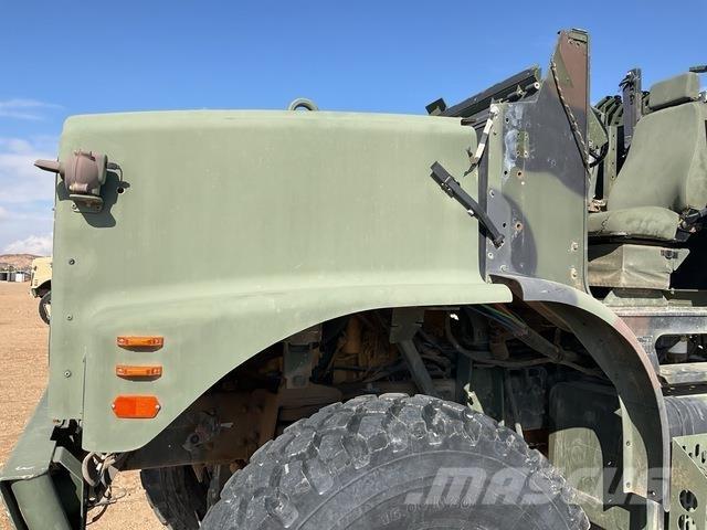 Oshkosh MTVR شاحنات ذات هيكل صندوقي