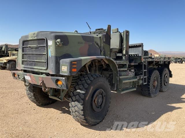 Oshkosh MTVR شاحنات ذات هيكل صندوقي