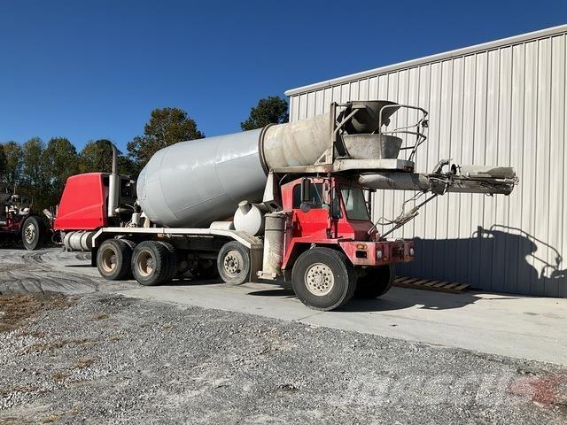 Oshkosh S-2146 شاحنات أخرى