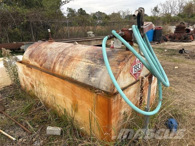  Pee Dee صهاريج الوقود والصهاريج الإضافية