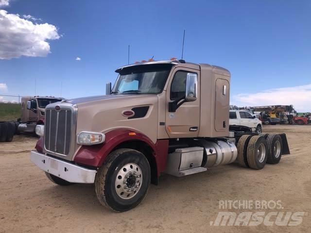 Peterbilt  وحدات الجر
