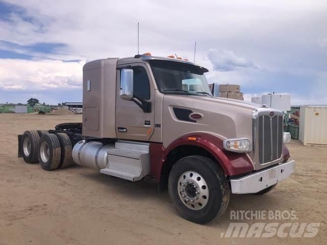 Peterbilt  وحدات الجر