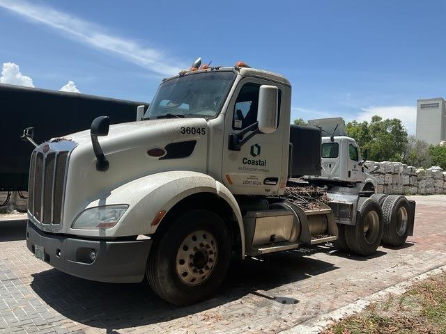 Peterbilt  وحدات الجر