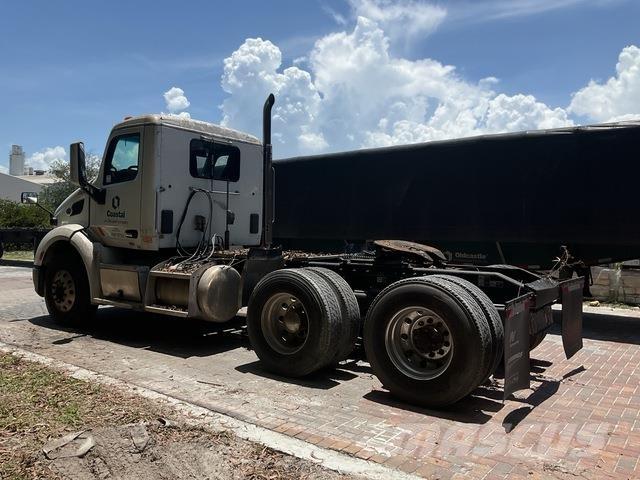 Peterbilt  وحدات الجر