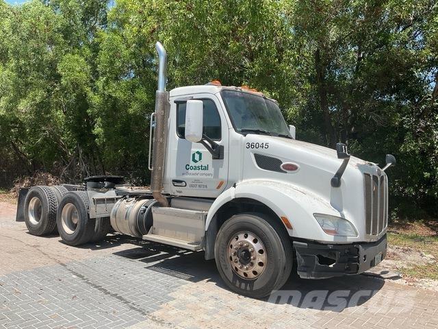 Peterbilt  وحدات الجر