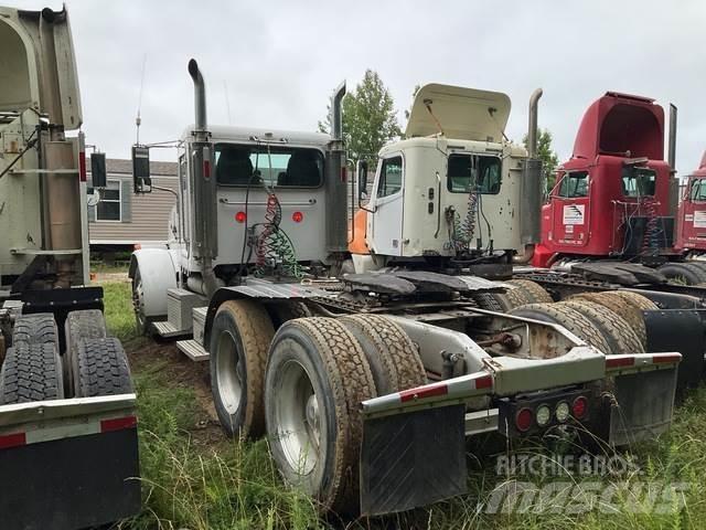 Peterbilt  وحدات الجر
