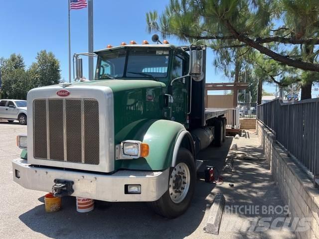 Peterbilt  شاحنات قلابة
