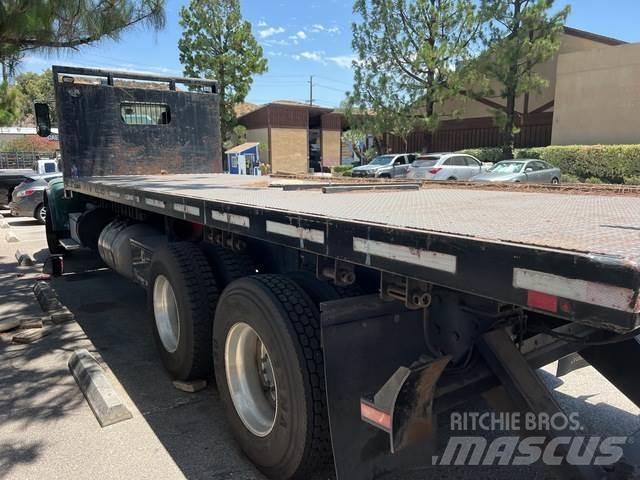 Peterbilt  شاحنات قلابة