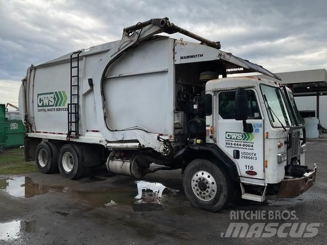 Peterbilt 320 شاحنات المخلفات