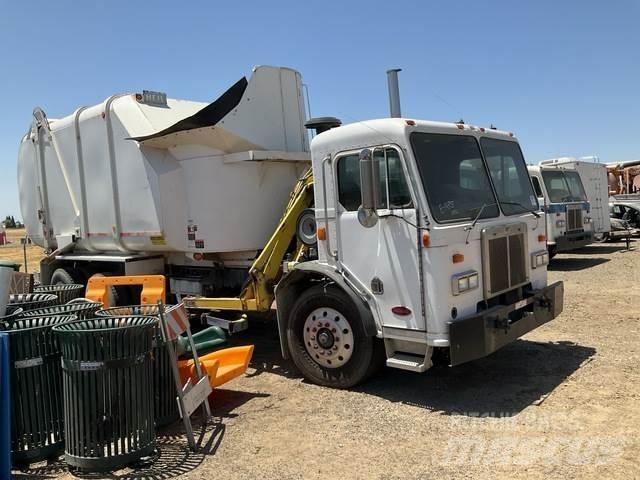 Peterbilt 320 شاحنات المخلفات