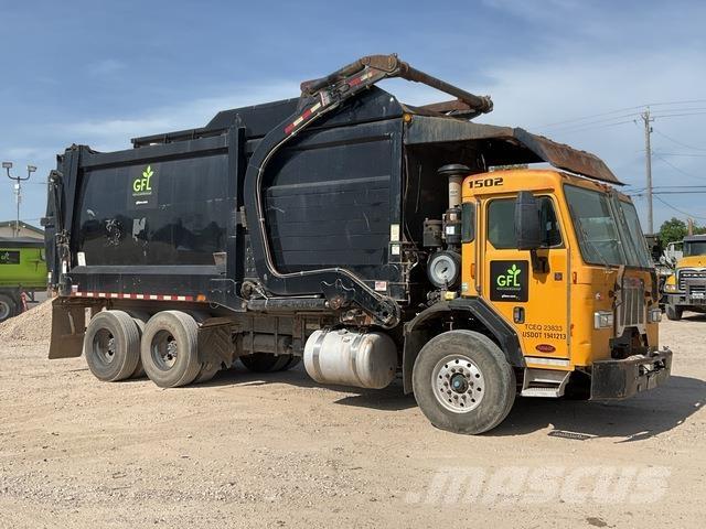 Peterbilt 320 شاحنات المخلفات